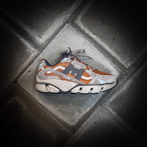 Karhu Super Fulcrum F860028 Gray flannel subterrainean sneaker