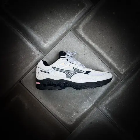 Mizuno Wave MG4 LS Grey  Black D1GA261B02 sneaker